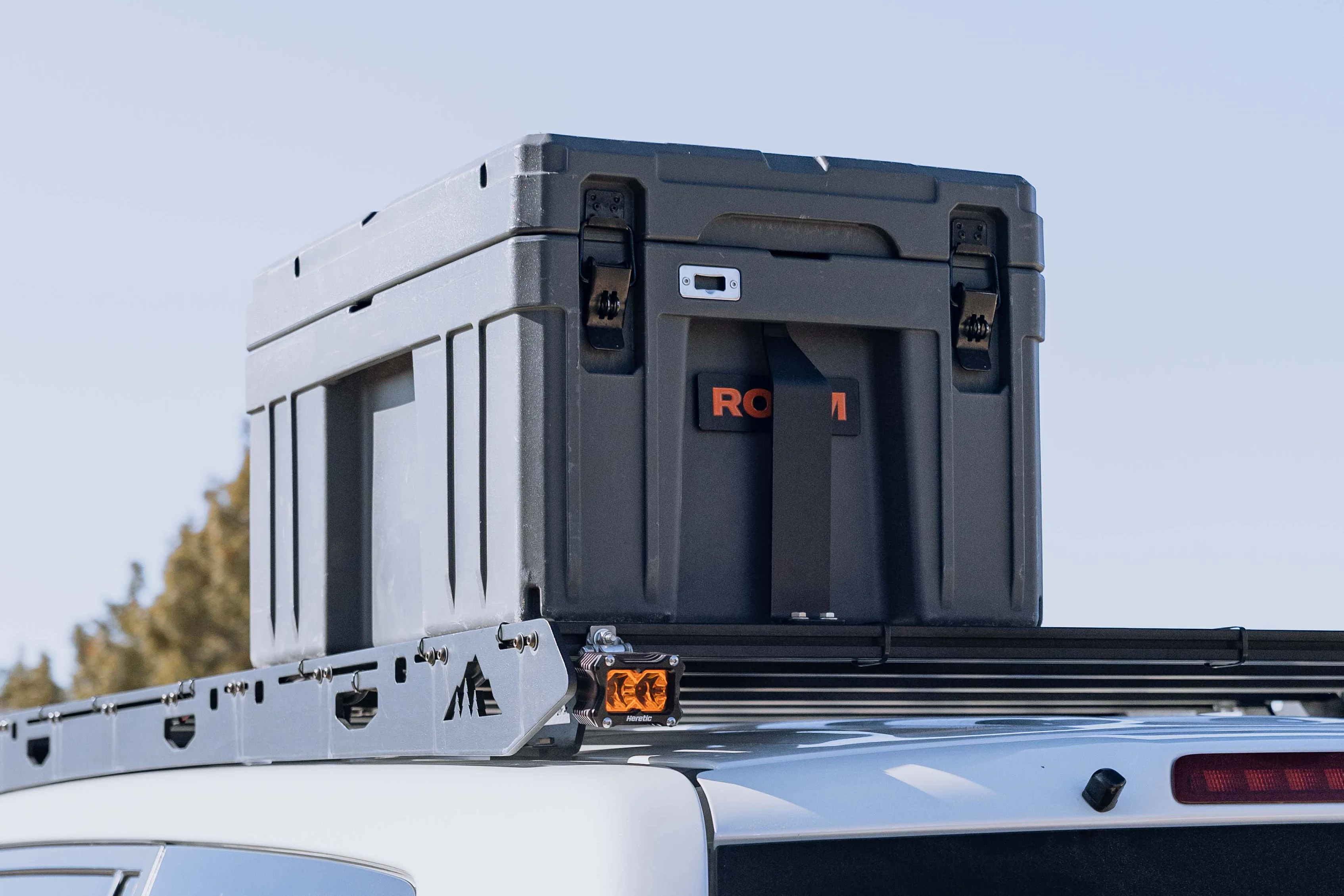 Roam 86L Rigid Mounts - Image 2