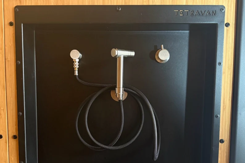 Tetravan Folding Shower 2.1 with Magnetic Curtain - Image 3
